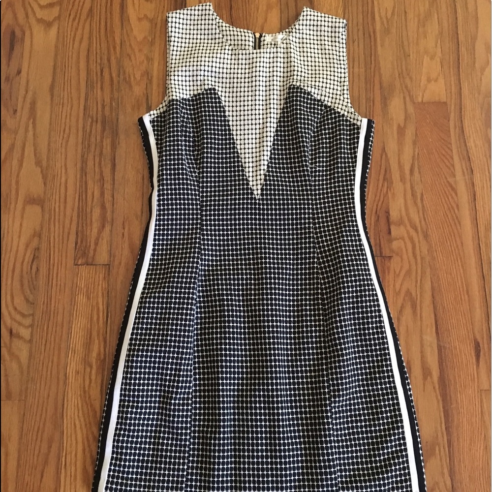 ModCloth Textured Sheath Dress - Picture 2 of 6